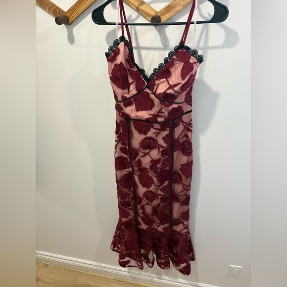 WORN ONCE- Alluring Dream Burgundy Floral Mesh Lace Trumpet Midi Dress - Picture 9 of 10